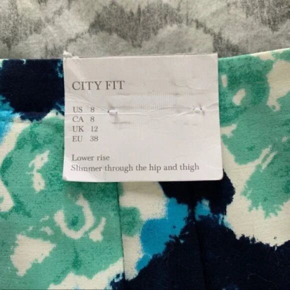 🆕 Dalia City Fit Floral Skirt size 8 - Picture 3 of 4